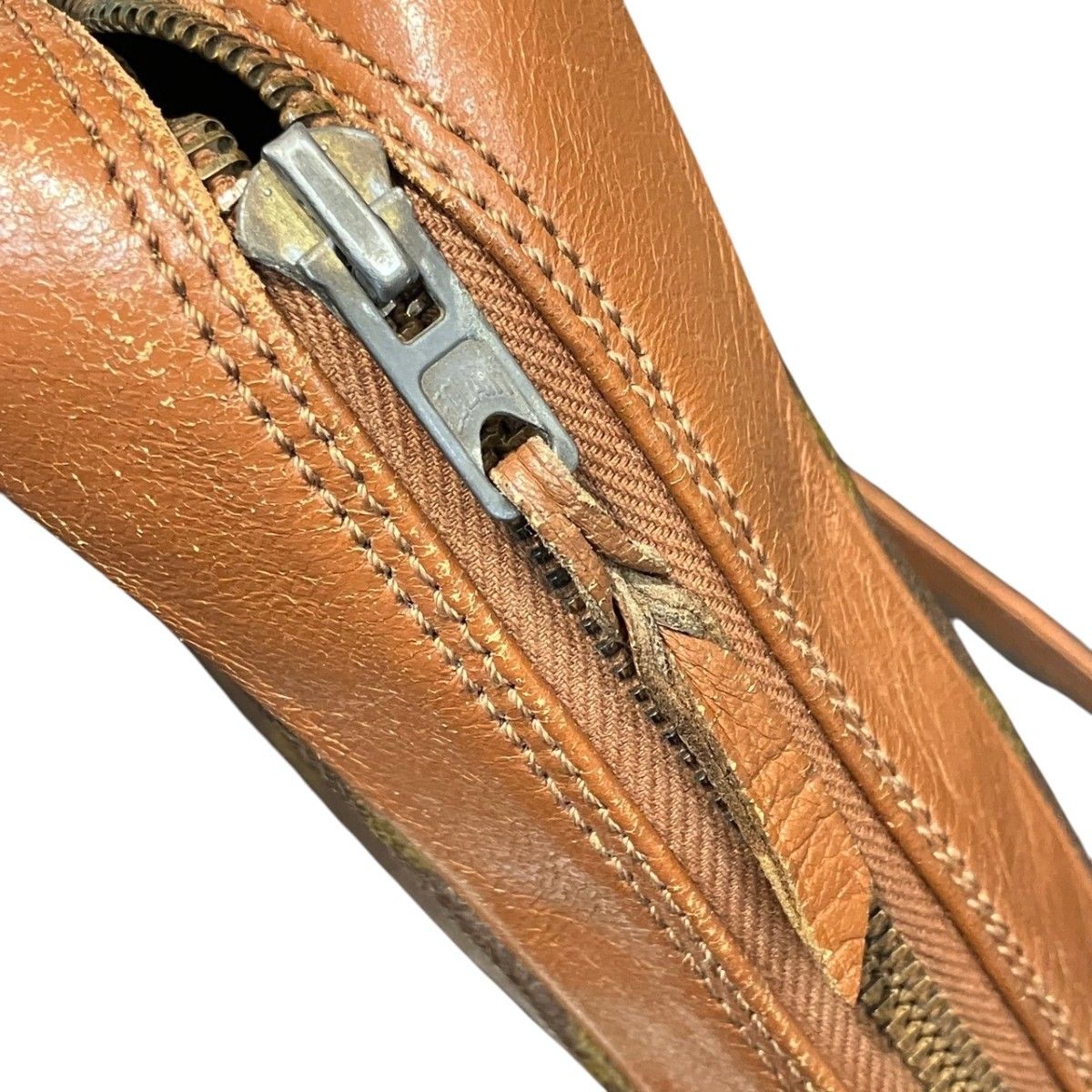 Louis Vuitton Sac Bandouliere 30 Monogram Shoulder Bag Canvas — view 7