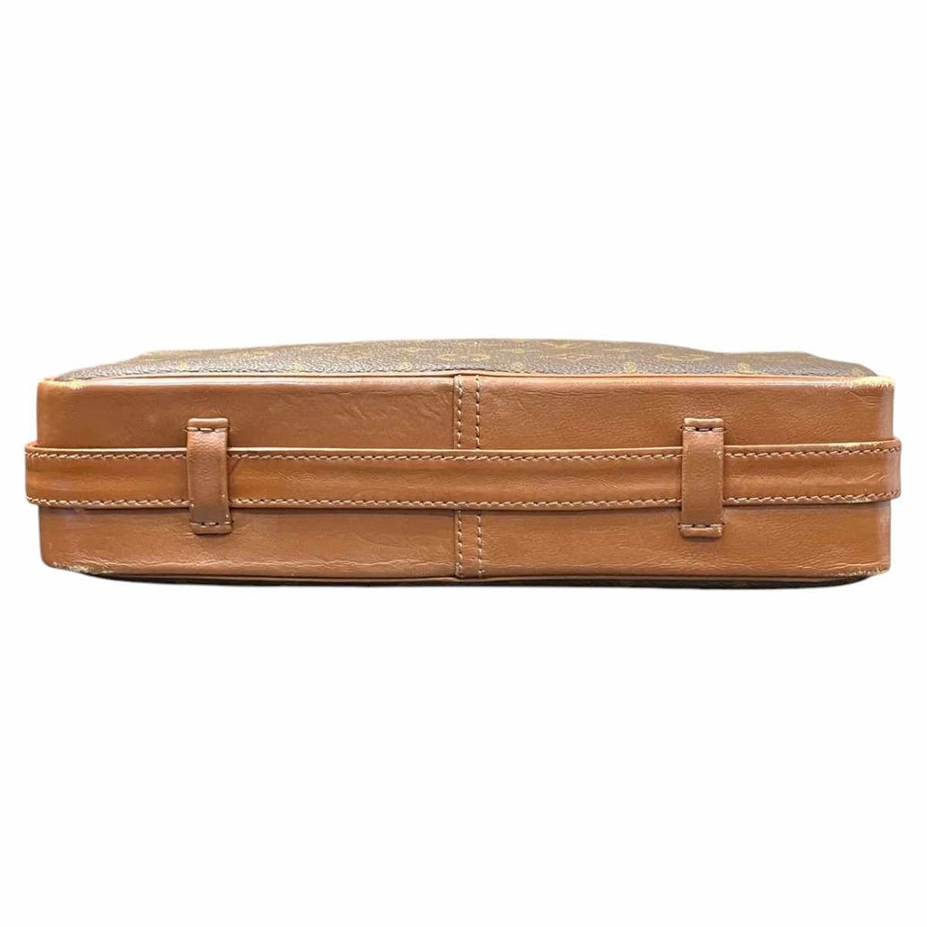 Louis Vuitton Sac Bandouliere 30 Monogram Shoulder Bag Canvas — view 3