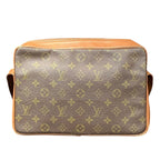Louis Vuitton Sac Bandouliere 30 Monogram Shoulder Bag Canvas — view 2