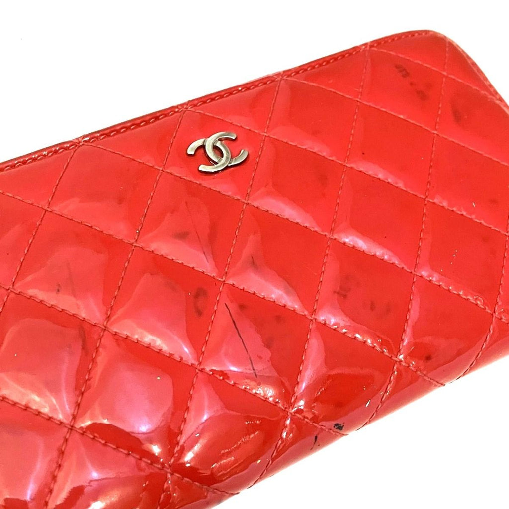 Chanel Brilliant Quilted Zip Around Wallet Patent Leather — view 8