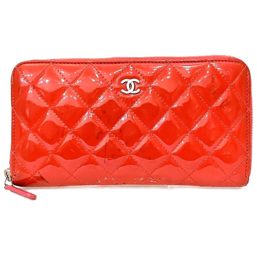 Chanel Brilliant Quilted Zip Around Wallet Patent Leather
