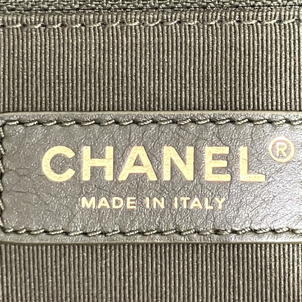 Chanel Deauville 2-Way Shoulder Bag Leather — view 4