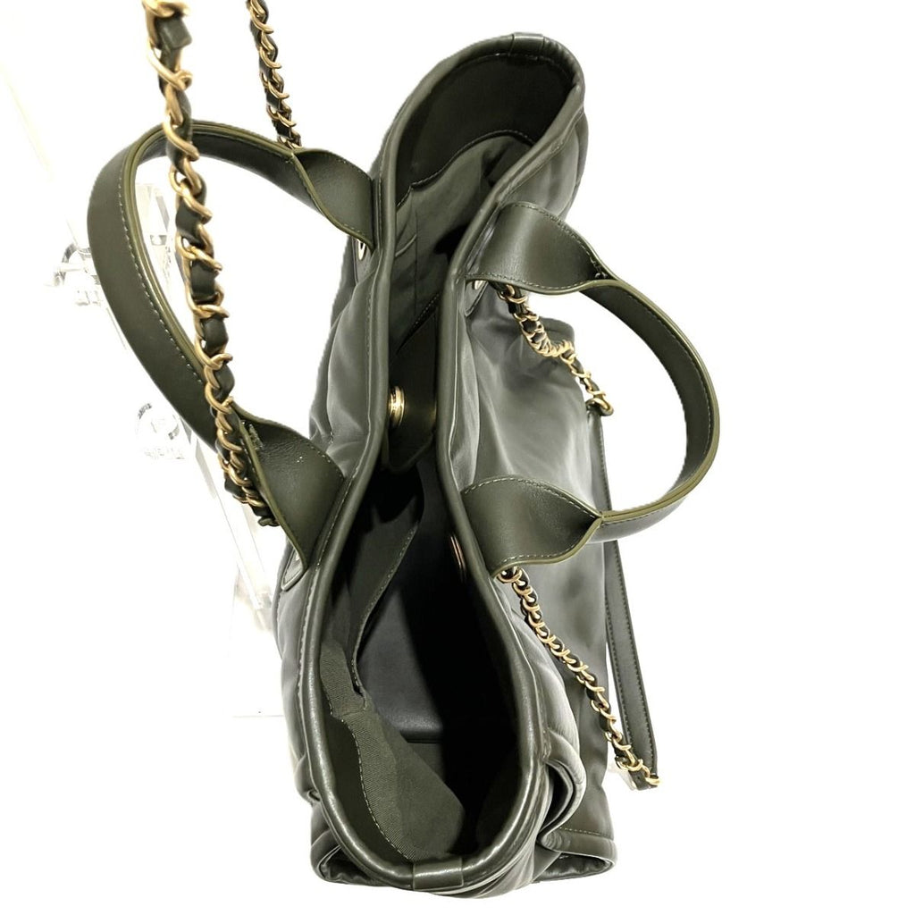 Chanel Deauville 2-Way Shoulder Bag Leather — view 6