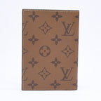 Louis Vuitton Monogram Reverse Couverture Passport Brown
