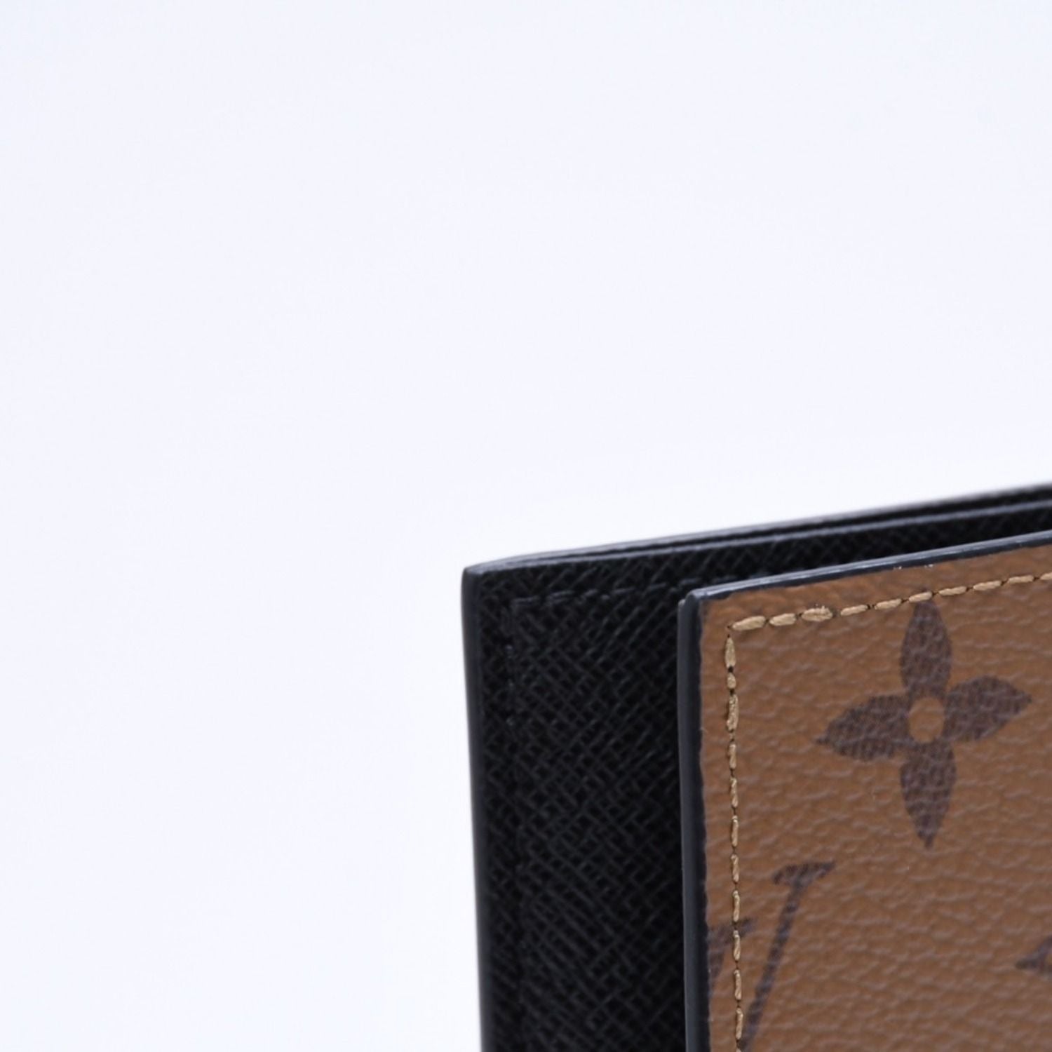 Louis Vuitton Monogram Reverse Couverture Passport Brown — view 5