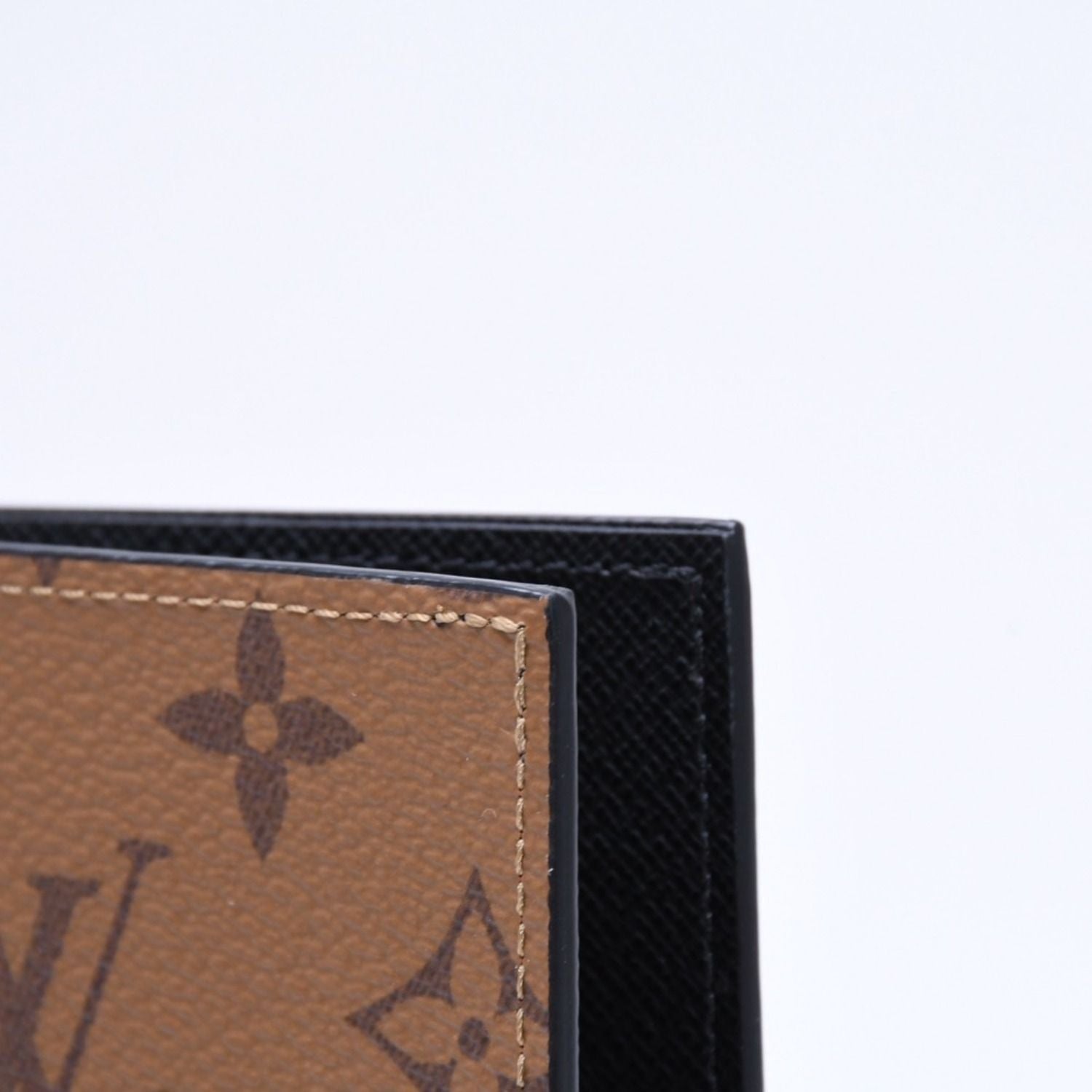 Louis Vuitton Monogram Reverse Couverture Passport Brown — view 7