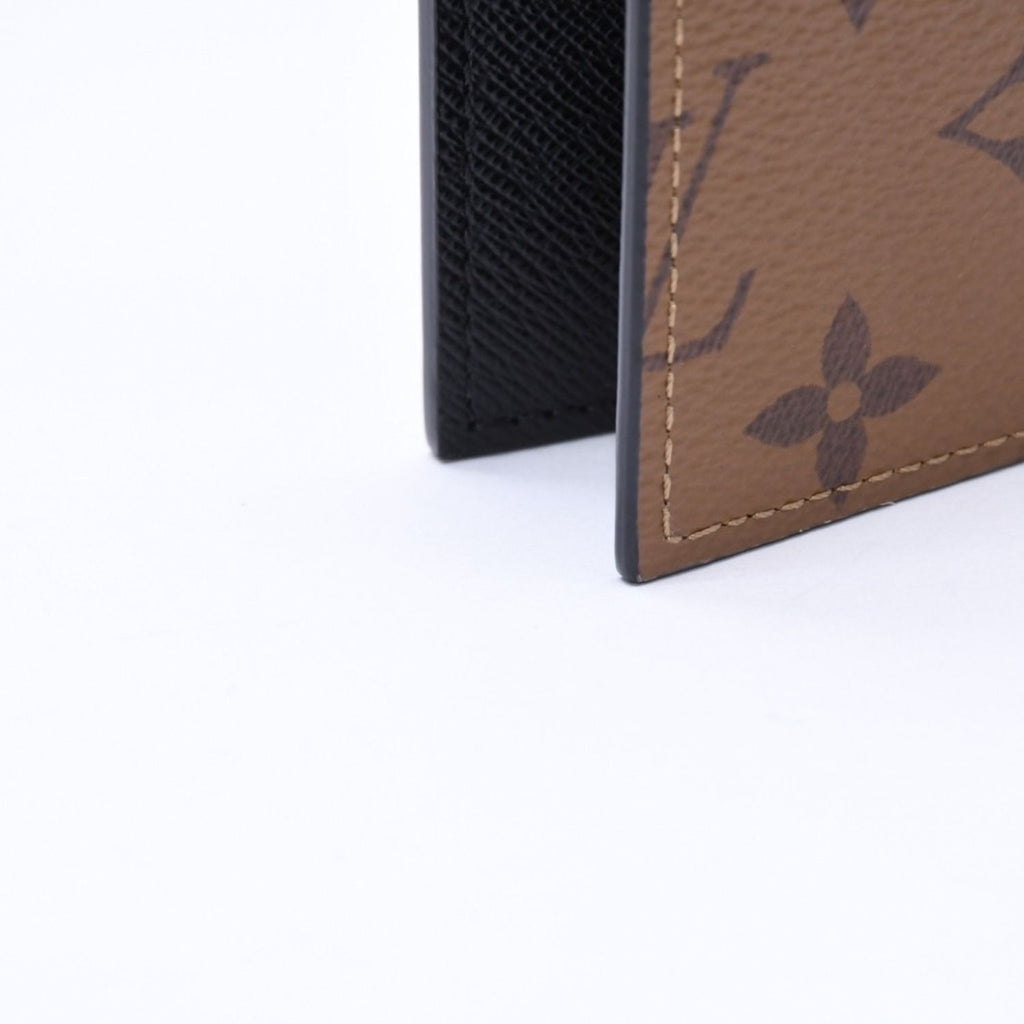 Louis Vuitton Monogram Reverse Couverture Passport Brown — view 6