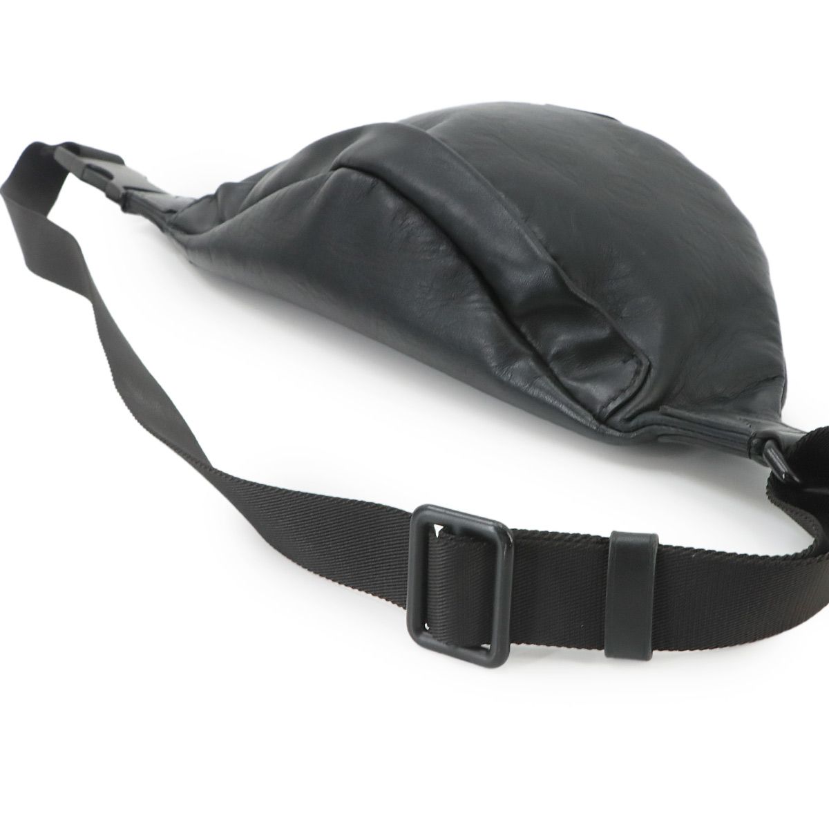 Louis Vuitton Monogram Shadow Discovery Bum Bag Leather Noir — view 5