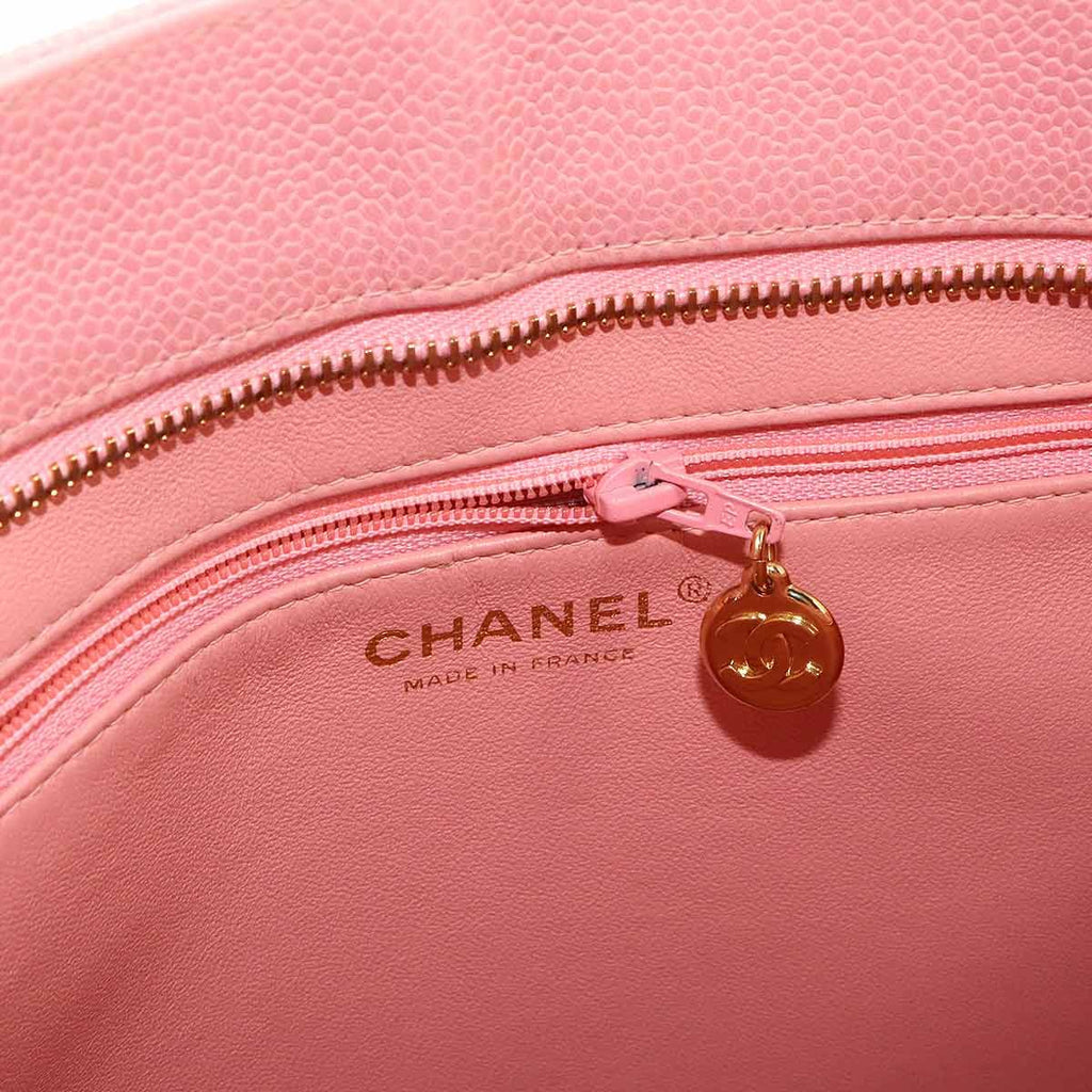 Chanel Reissue Tote Bag Caviar Leather Pink Gold Vintage Medallion — view 8