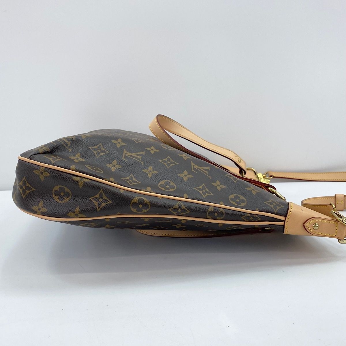 Louis Vuitton Handbag Odeon GM — view 5