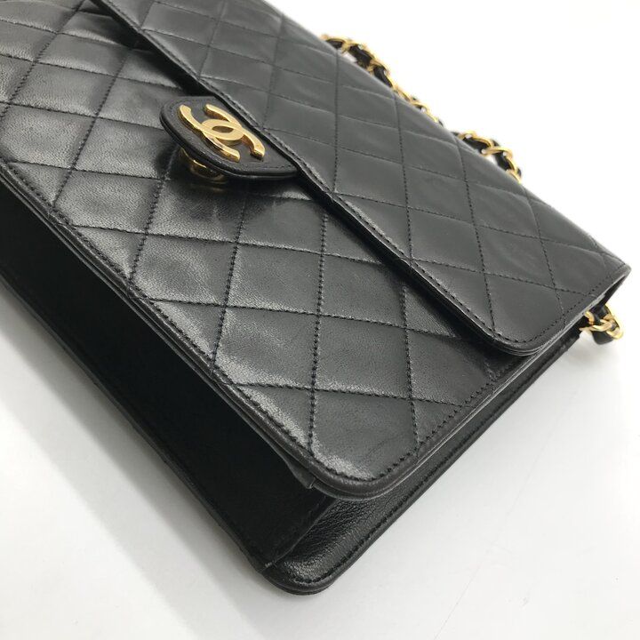 Chanel Shoulder Bag Quilted Push Lock Vintage CC Logo Black — view 4