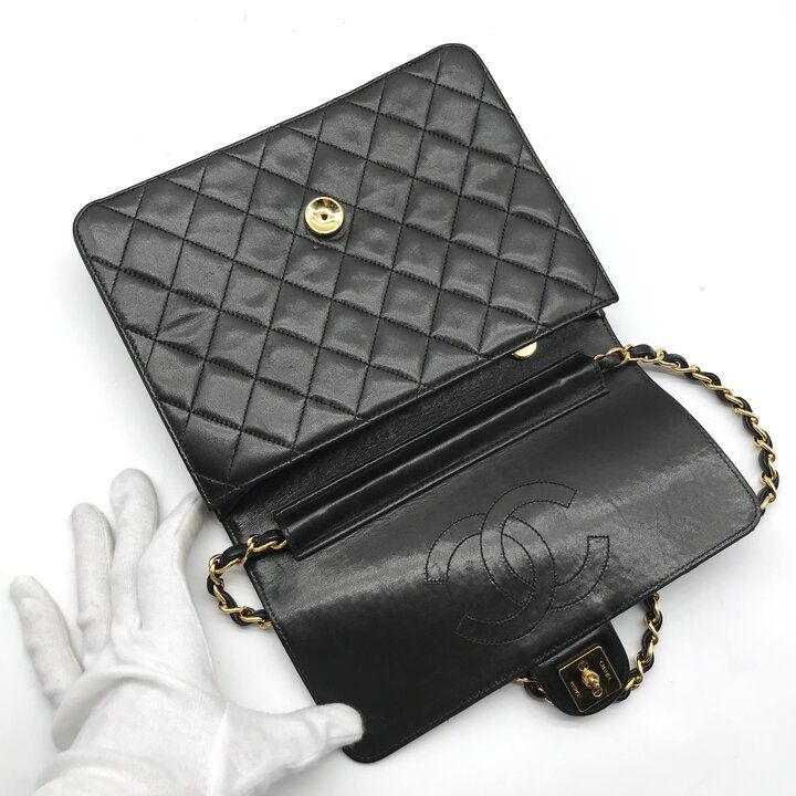 Chanel Shoulder Bag Quilted Push Lock Vintage CC Logo Black — view 7