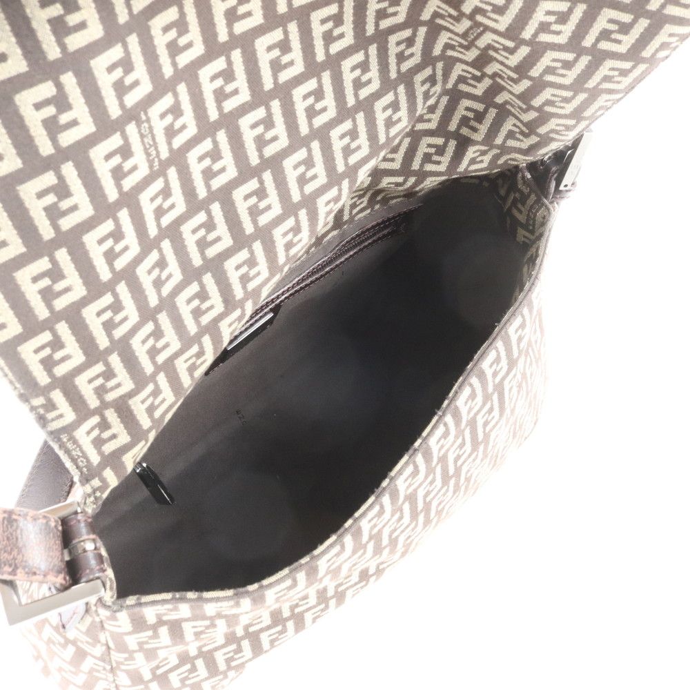 Fendi Zucchino Mamma Baguette Bucket Leather Shoulder Bag — view 7