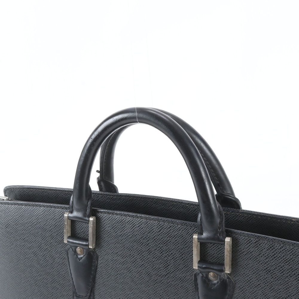 Louis Vuitton Taiga Porte Documents Roseann Leather Business Document — view 2