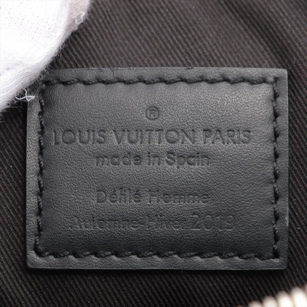 Louis Vuitton Danube Messenger Leather Shoulder Bag Crossbody Business — view 7