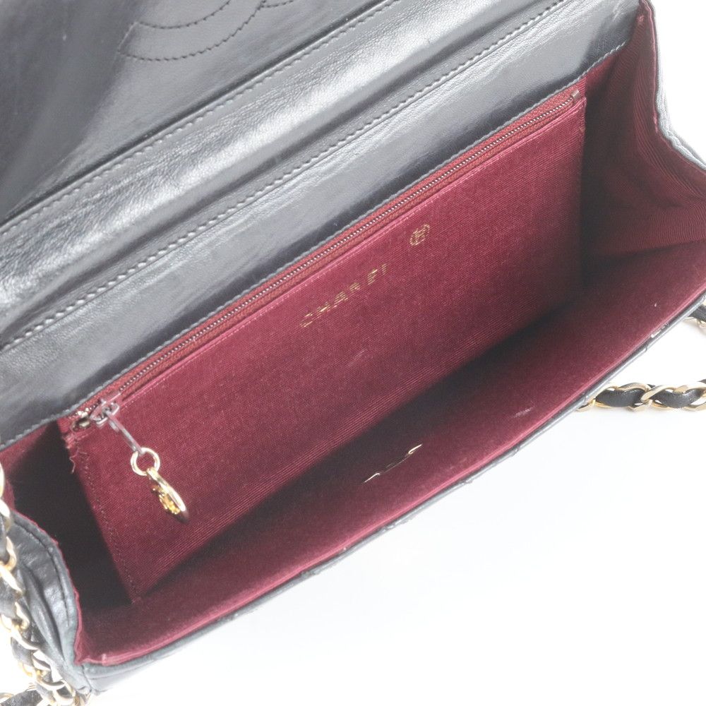 Chanel V-stitch Chain Leather Shoulder Bag Black — view 7