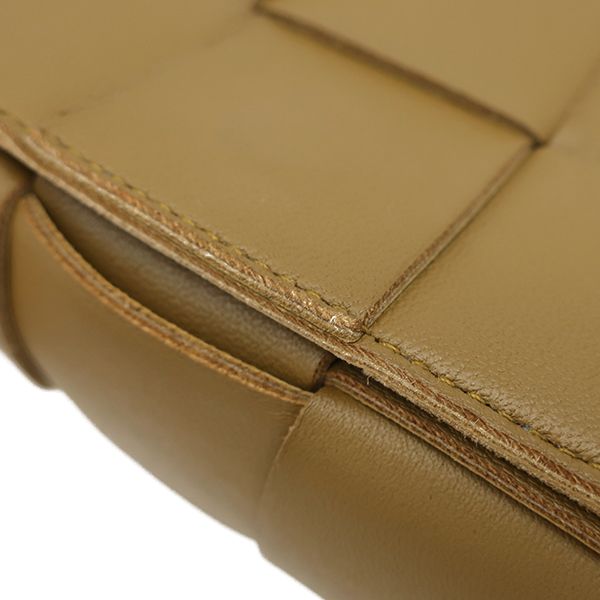 Bottega Veneta Shoulder Bag Candy Cassette Maxi Intrecciato Lambskin Brown Gold — view 6