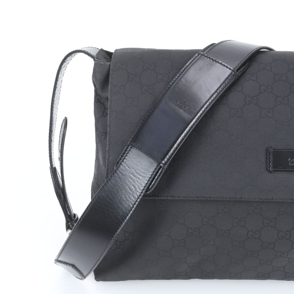 Gucci GG Nylon Leather Shoulder Bag Crossbody Messenger Business — view 2