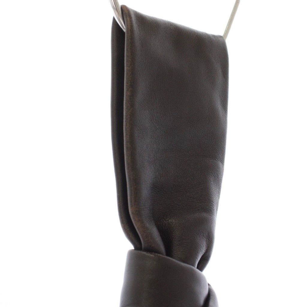 Bottega Veneta the Twist BV Triangle Handbag Leather Brown — view 5
