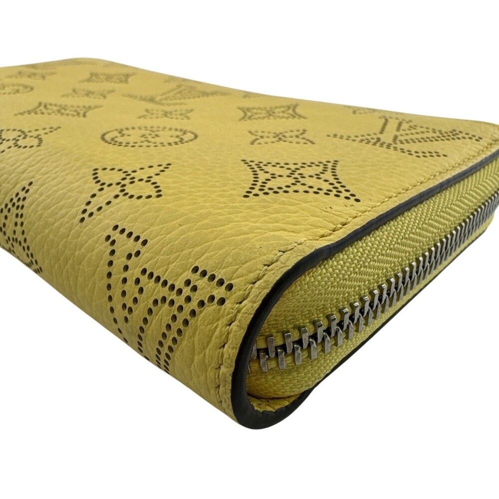 Louis Vuitton Zippy Wallet Mahina Leather Yellow — view 3