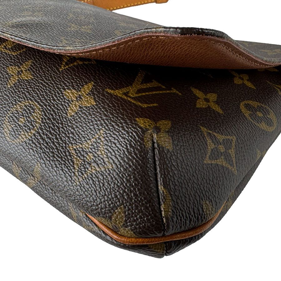 Louis Vuitton Shoulder Bag Musette Tango Short — view 8
