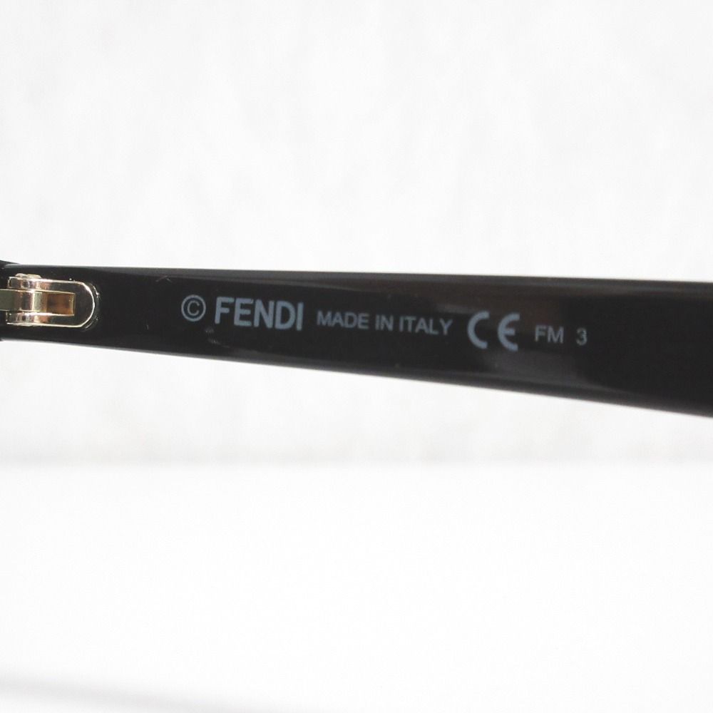 Fendi Cat Eye Sunglasses Eyewear S Black — view 7