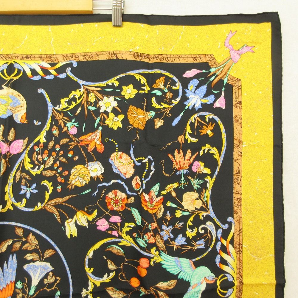 Hermes Pi Erres D'ori Ent Et D'occi Dent Carre 90 Silk Scarf Black — view 4