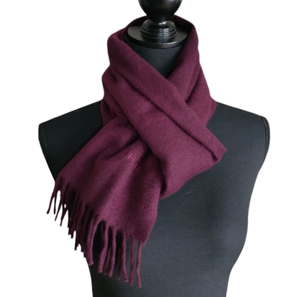 Chanel Vintage Logo Embroidery Cashmere 100% Fringe Scarf Purple — view 8