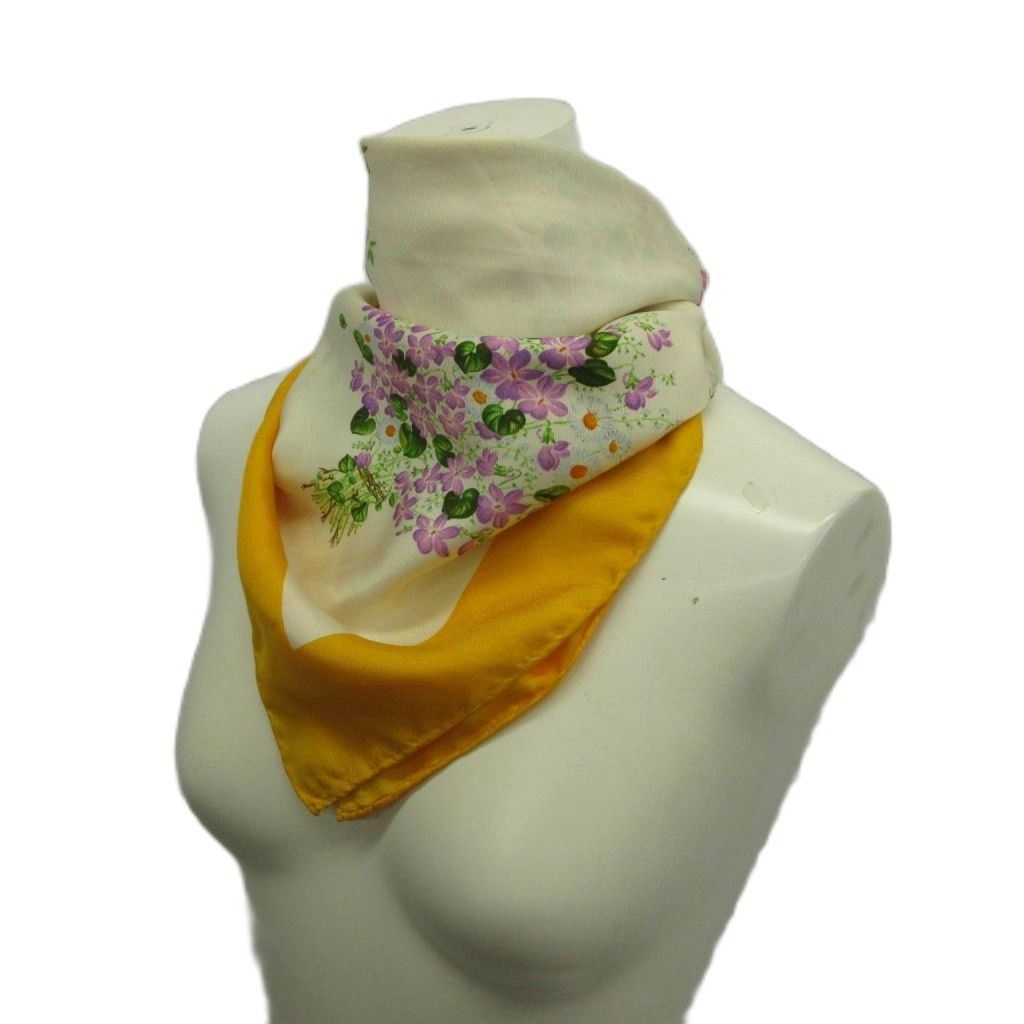 Gucci Vintage Scarf Large Silk Bouquet Flower All Over Print Logo Yellow — view 5