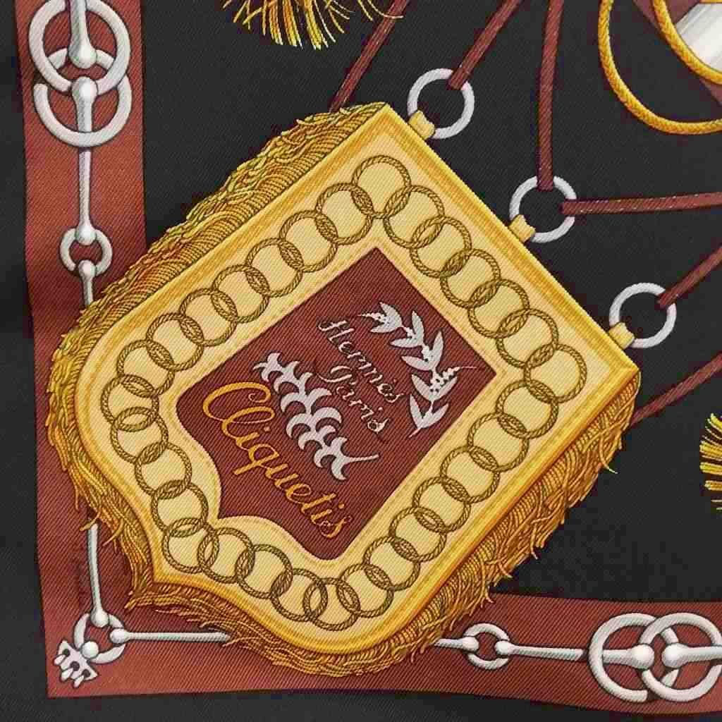 Hermes Cliquetis Carre 40 Petit Scarf Black — view 4