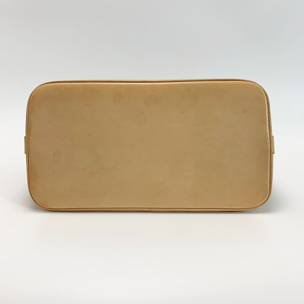 Louis Vuitton Monogram Alma Handbag — view 5