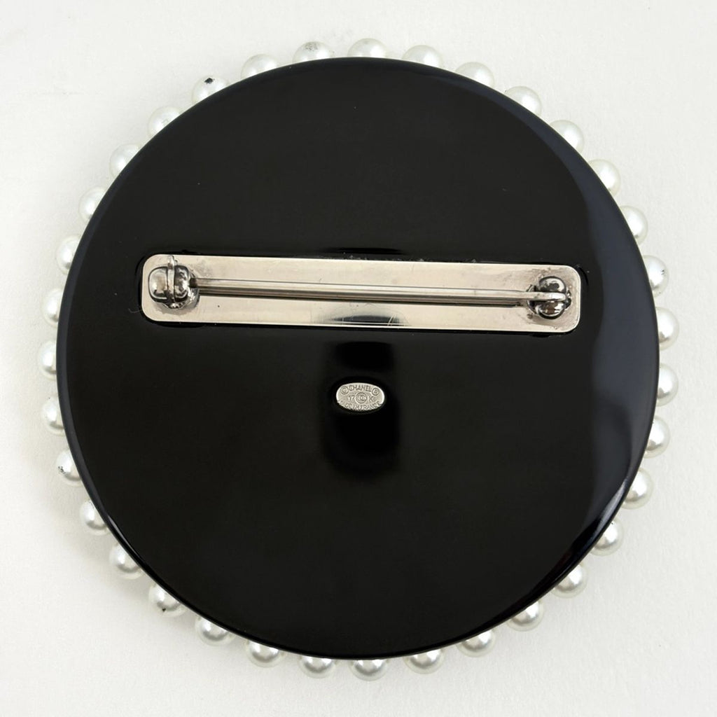 Chanel Brooch CC Logo Star Plastic Faux Pearl Black Silver — view 2