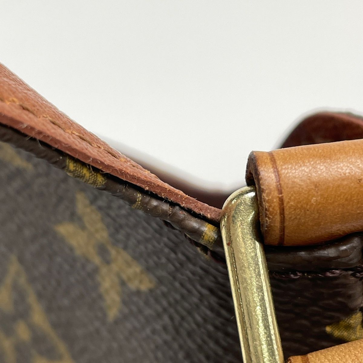 Louis Vuitton Musette Tango Shoulder Bag Short Monogram Brown — view 4