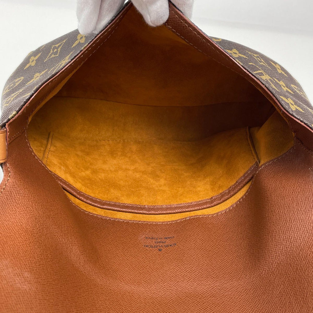 Louis Vuitton Musette Tango Shoulder Bag Short Monogram Brown — view 8