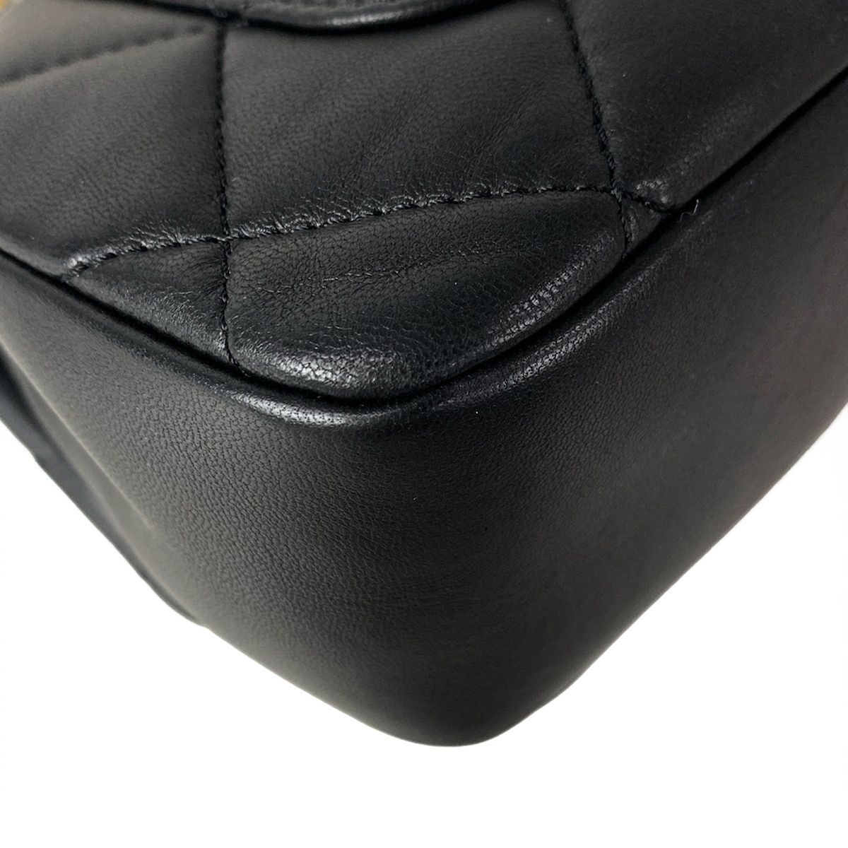 Chanel Shoulder Bag Mini Quilted Black Lambskin — view 8