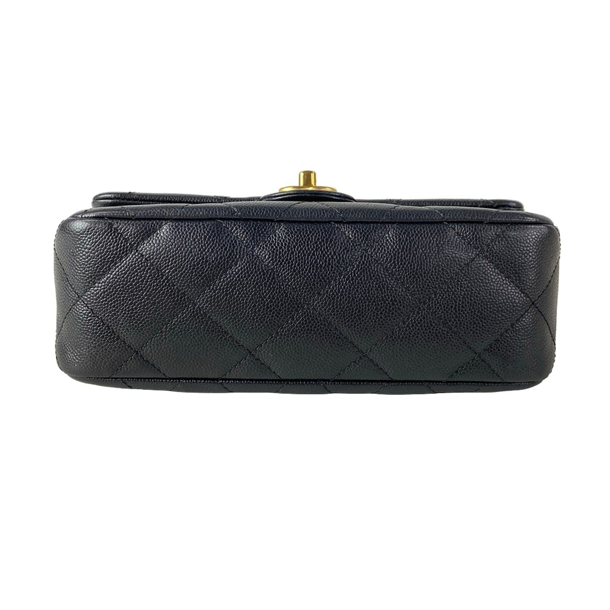 Chanel Shoulder Bag Quilted Black — view 5