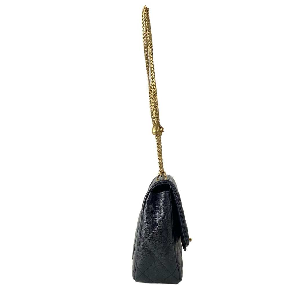 Chanel Shoulder Bag Quilted Black — view 2