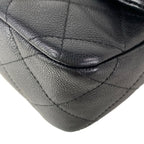 Chanel Shoulder Bag Quilted Black — view 7
