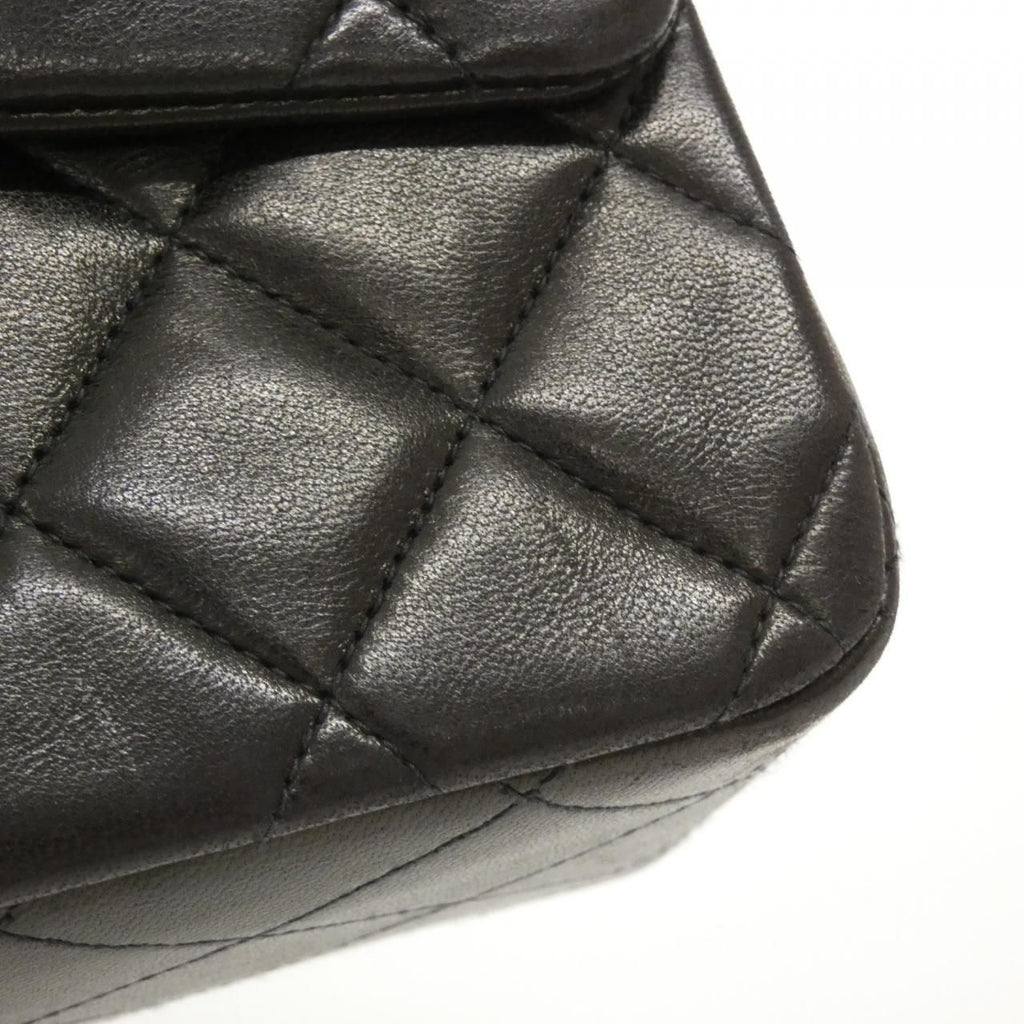 Chanel Vintage Shoulder Bag — view 4