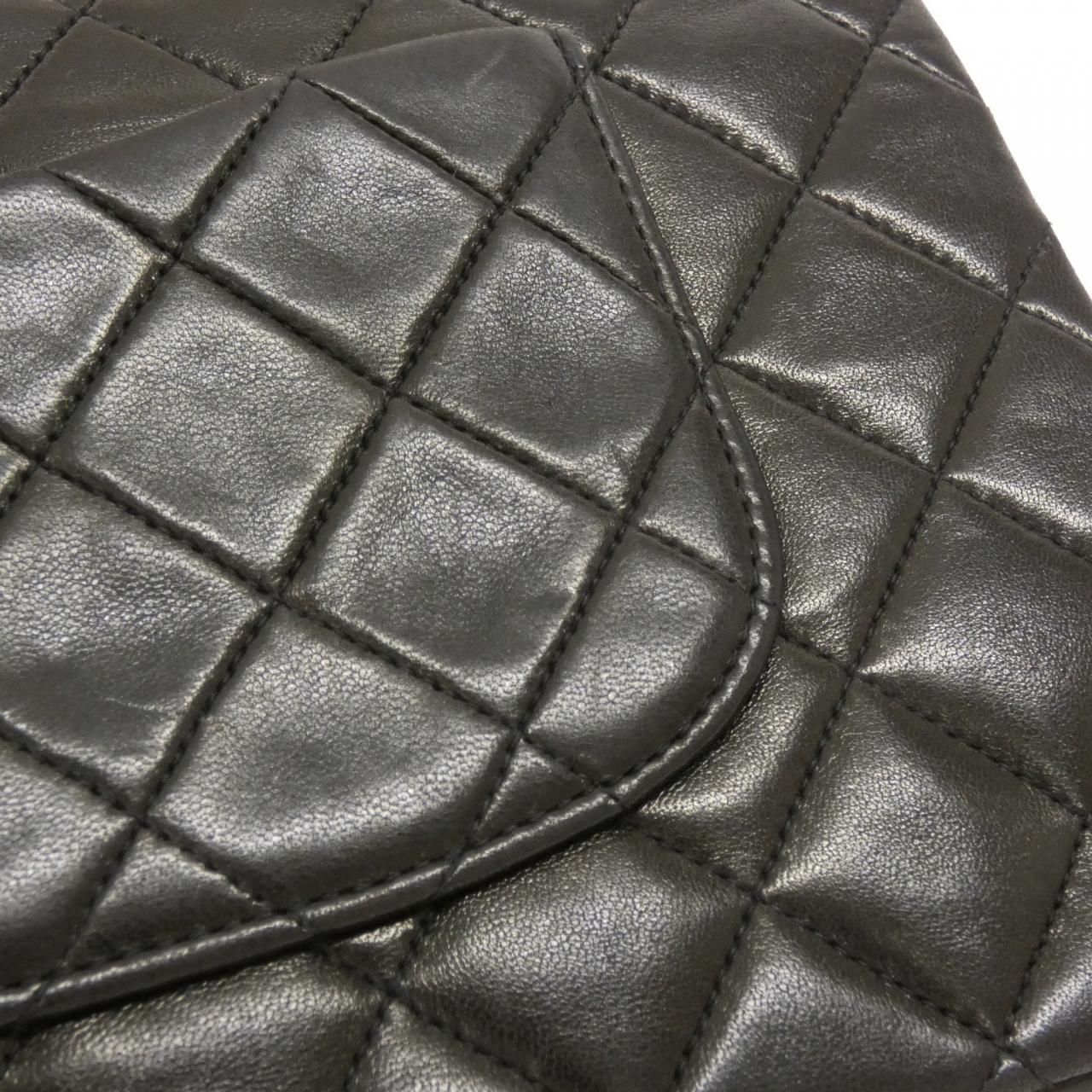 Chanel Vintage Shoulder Bag — view 7