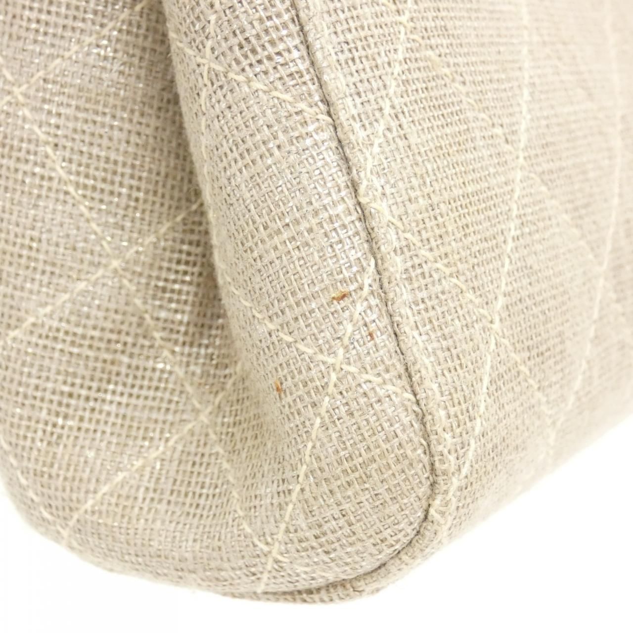 Chanel Vintage Bag Handbag Beige — view 4