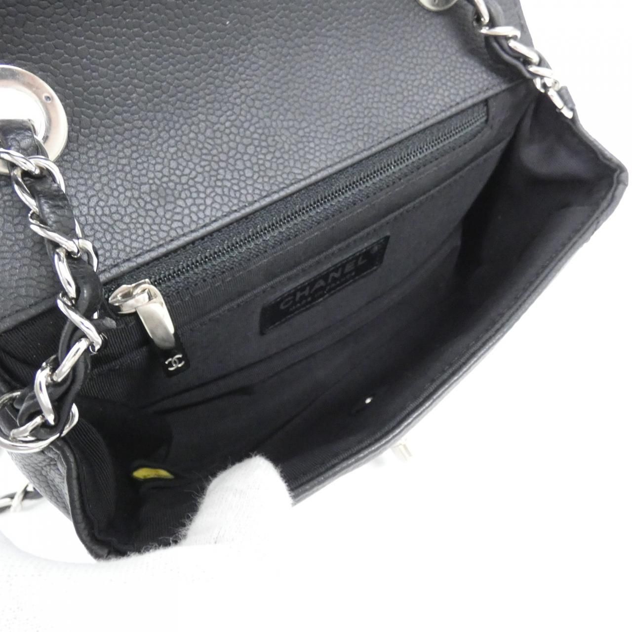 Chanel Shoulder Bag Black — view 7