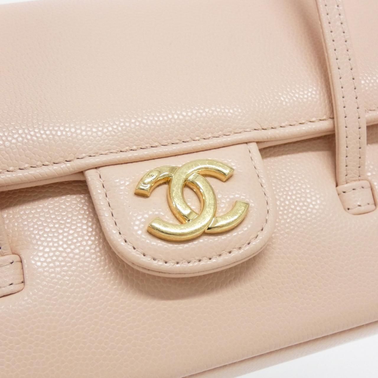 Chanel Shoulder Bag Pink — view 4