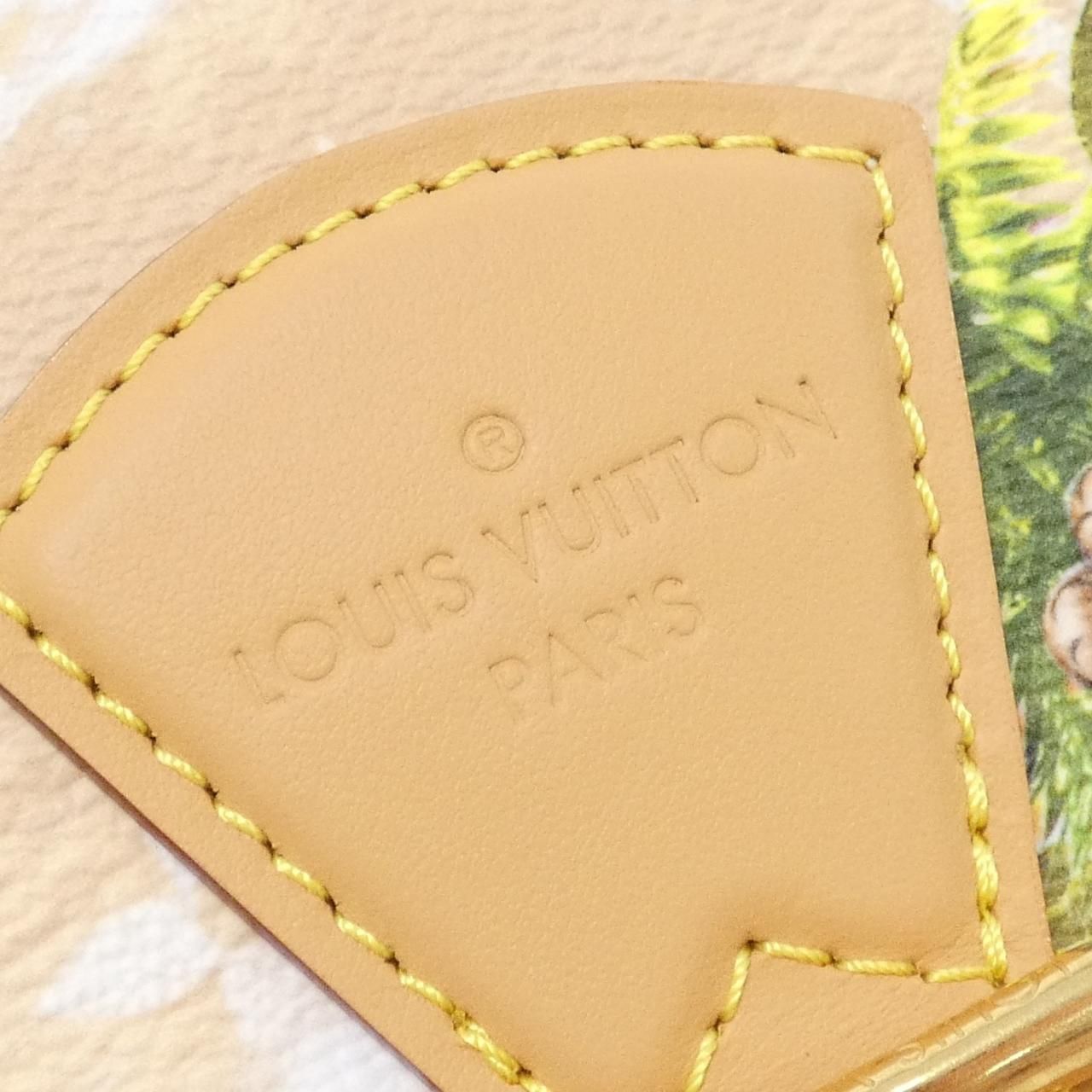 Louis Vuitton Monogram Surfing Montsouris Messenger Shoulder Bag — view 4
