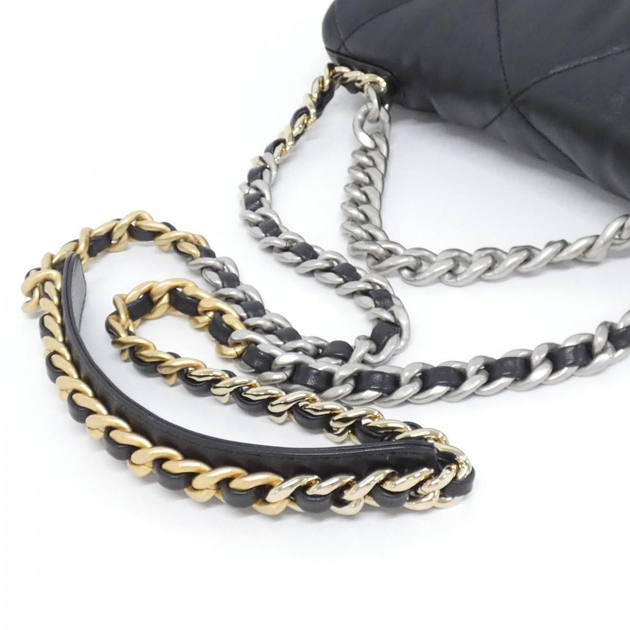 Chanel 19 Line Shoulder Bag — view 5
