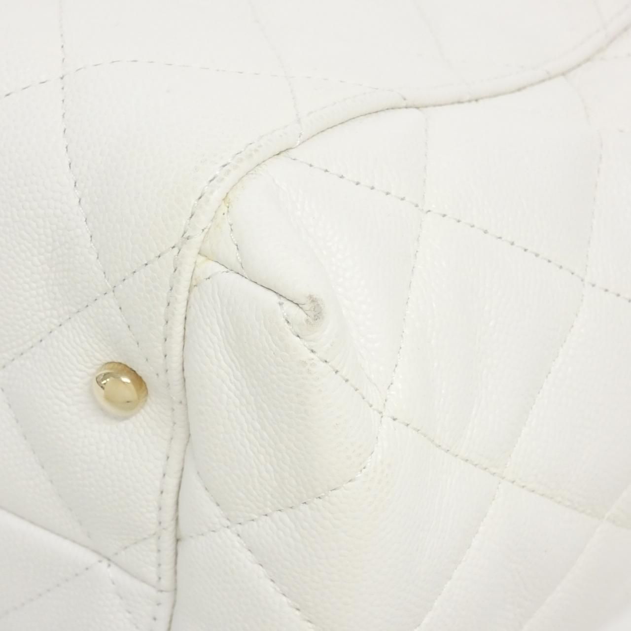 Chanel Bag Handbag White — view 3