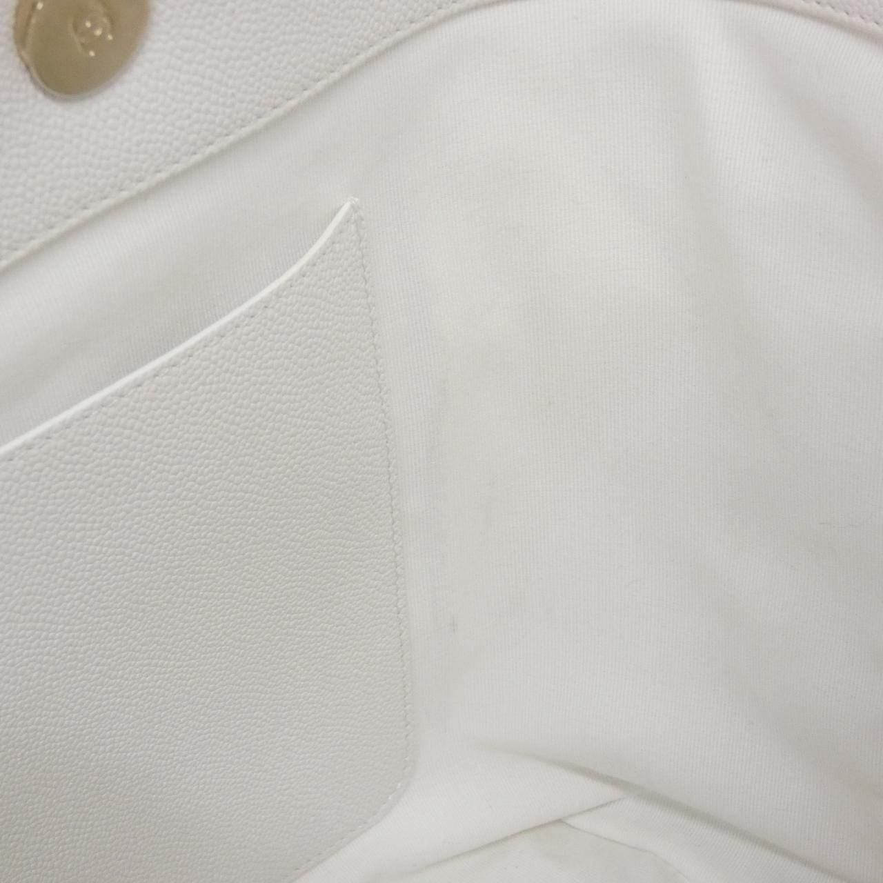 Chanel Bag Handbag White — view 8