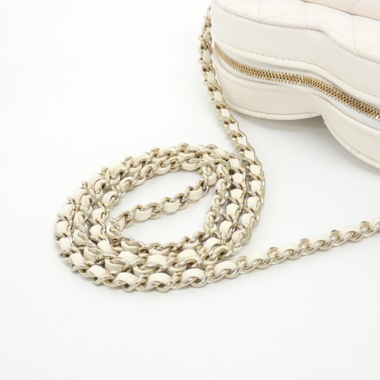 Chanel Shoulder Bag White — view 5