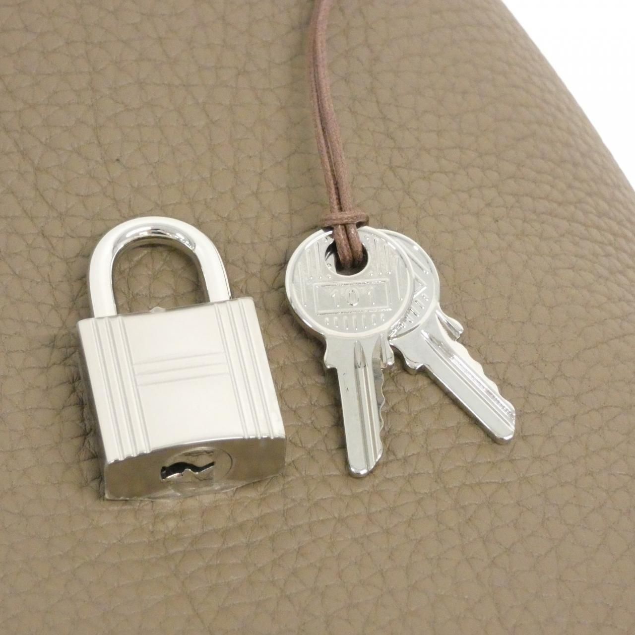 Hermes Picotin Lock PM Bag — view 3