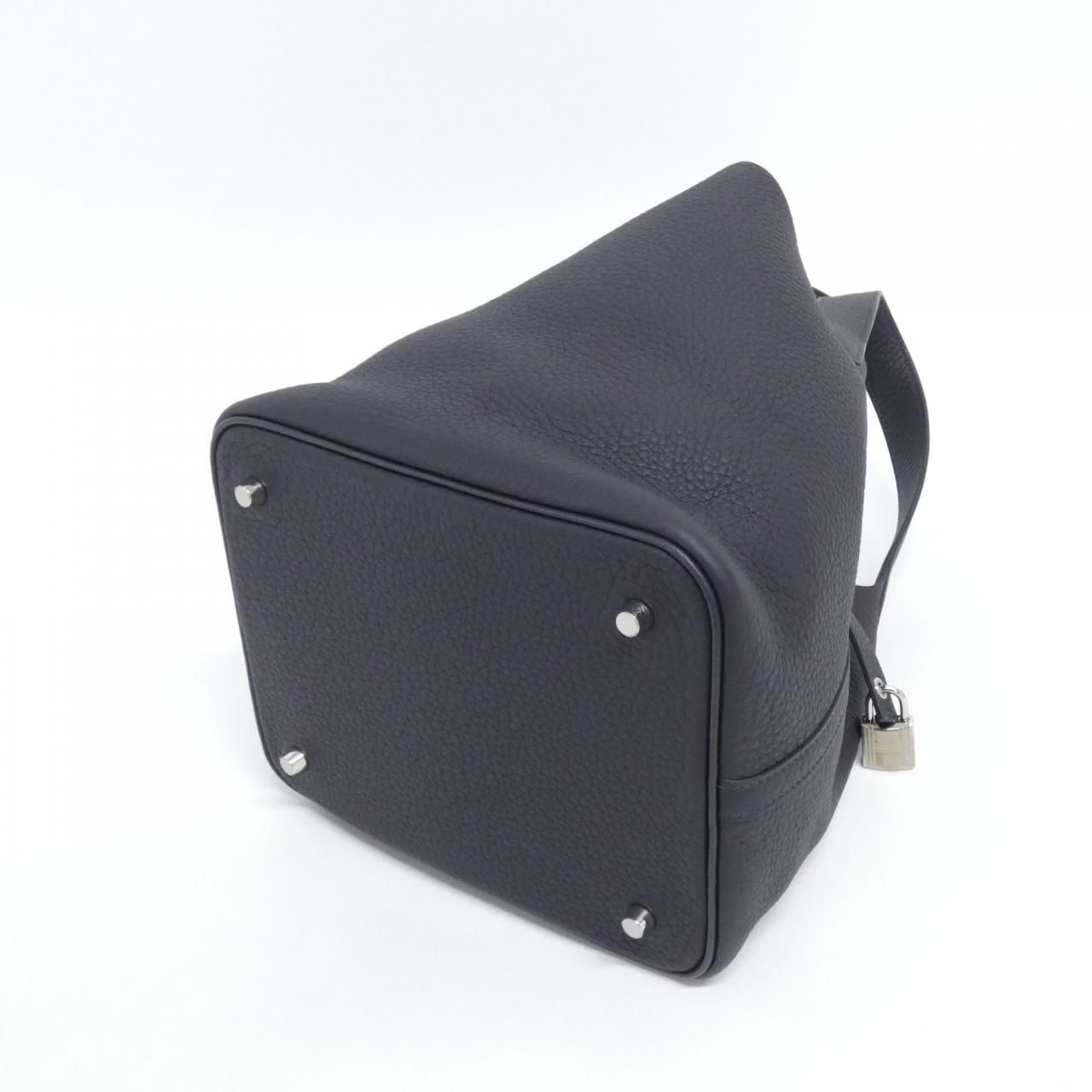 Hermes Picotin Lock MM Shoulder Bag — view 2